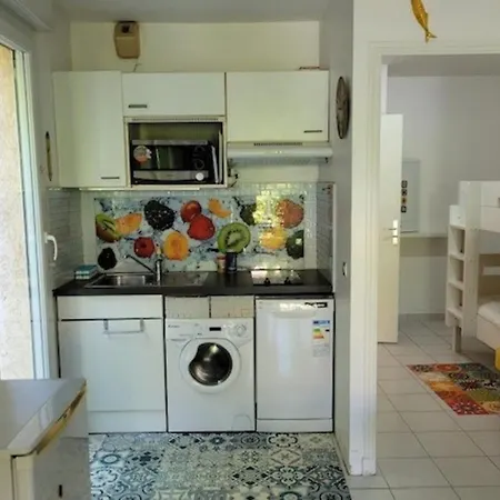 30 M With Terrace And Pool * Antibes