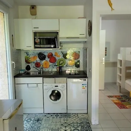 30 M With Terrace And Pool Apartamento Antibes