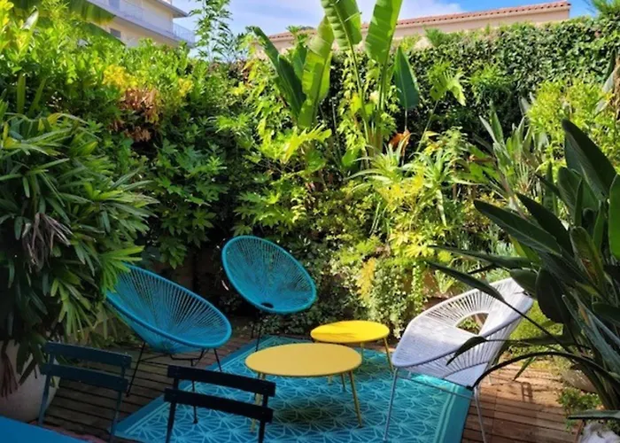 Apartament 30 M With Terrace And Pool Antibes